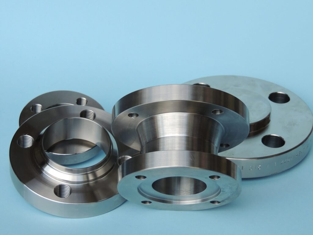 flange-anelli-dischi-acciaio-inox-dischi-reversibili-anelli-di-flussaggio-flushing-ring-drip-ring-lavorazioni-meccaniche-di-precisione-min-scaled