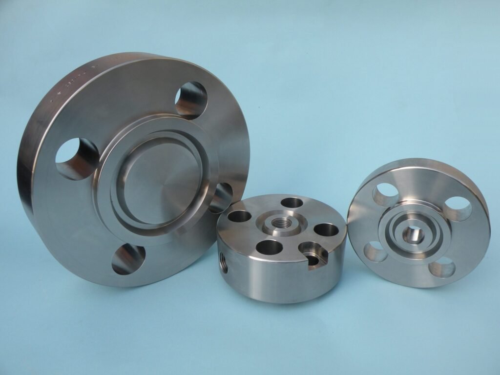 flange-speciali-con-ring-joint-anello-di-tenuta-ansi-asme-b16.5-RJ-min-scaled